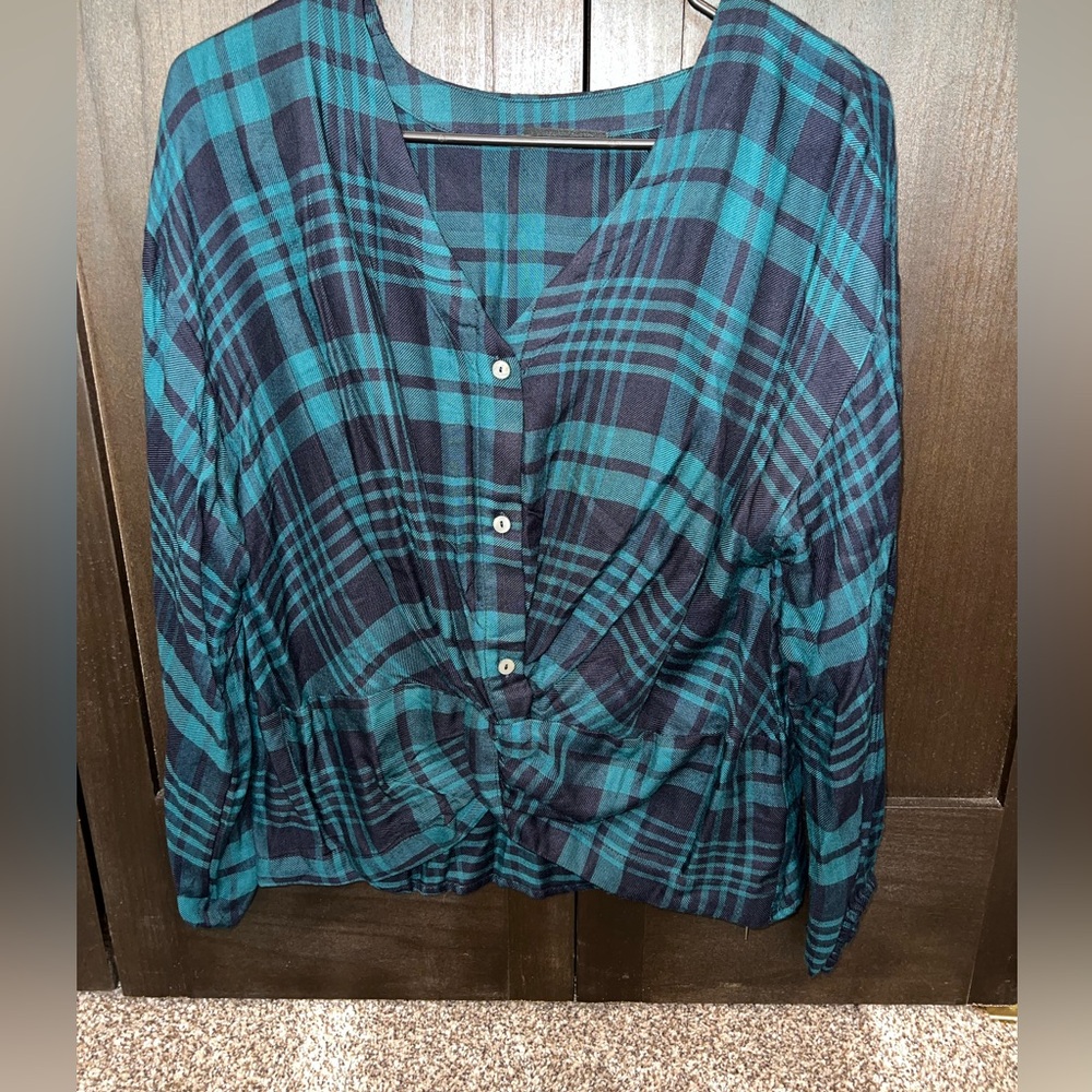 VICI- Size Small- NEW without tags-